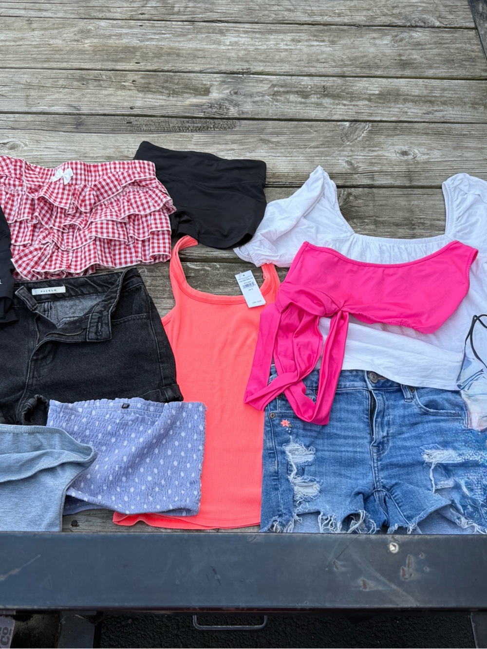 10 items-good condition.  Multiple new with or w/o tags.  

$45 for all or $6 ea
